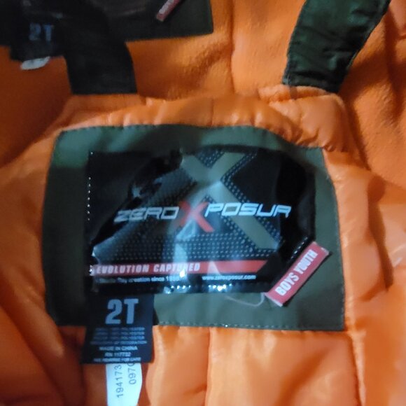 Youth 2t winter snow suit - Picture 9 of 11